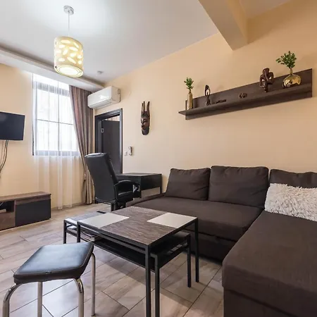 Two Bedroom Cathedral View Апартаменты *